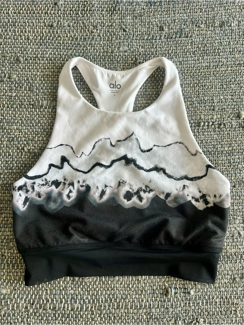 Alo Yoga Verse Yoga Sports Bra
